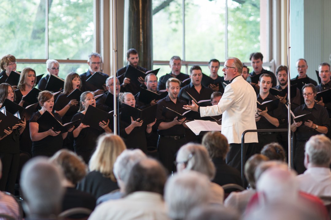 Chorus and Christopher Bell