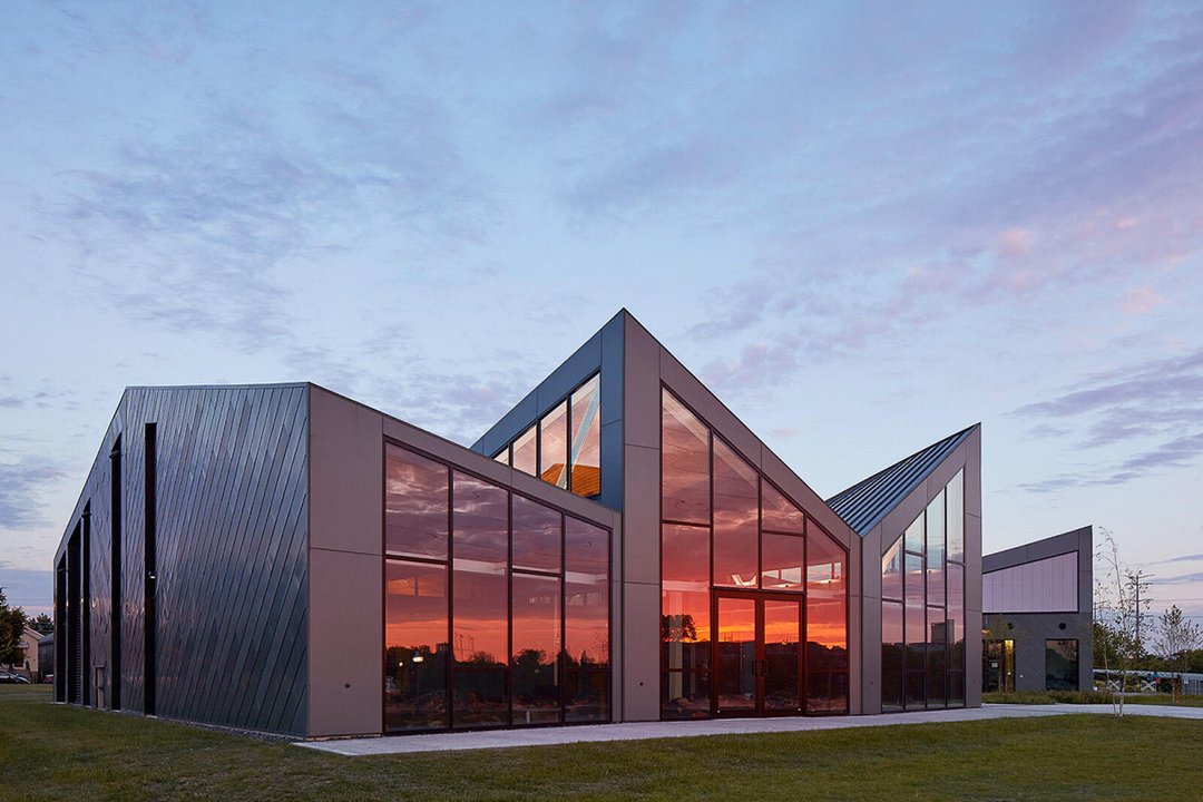 Eleanor Boathouse