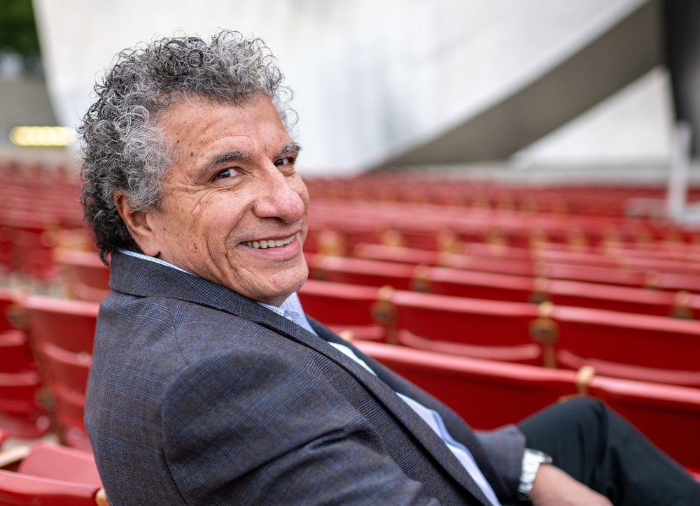 Giancarlo Guerrero in seats