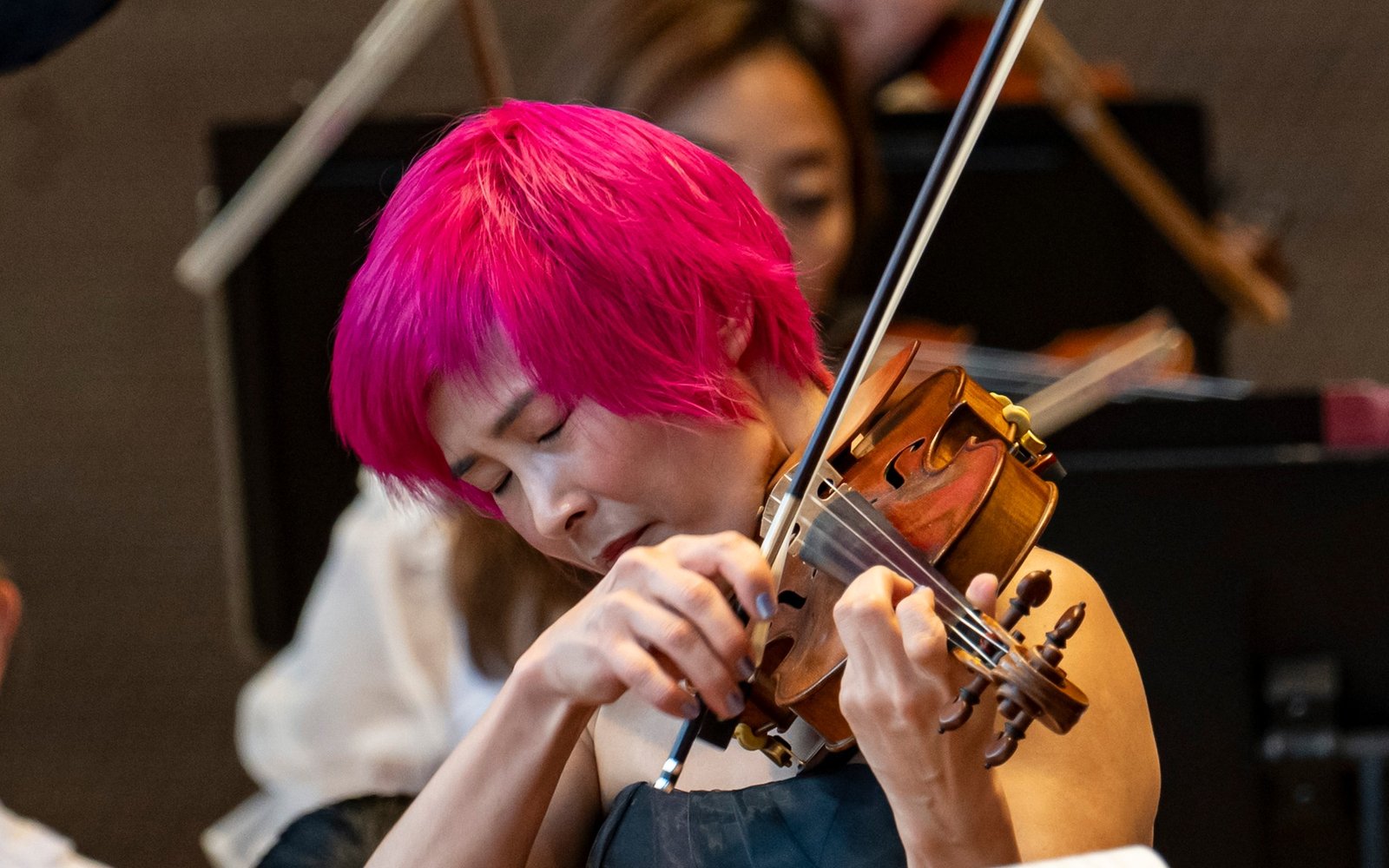 Jennifer Koh, violin - Credit: Norman Timonera